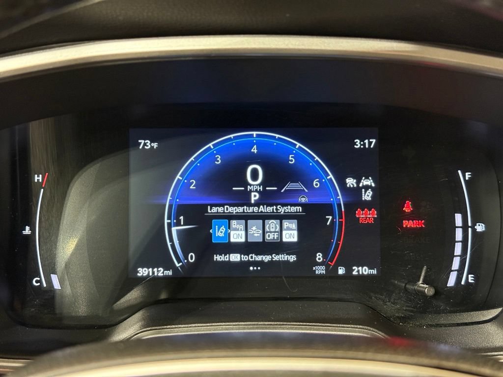 Certified 2025 Toyota Corolla Cross XLE FWD image 25