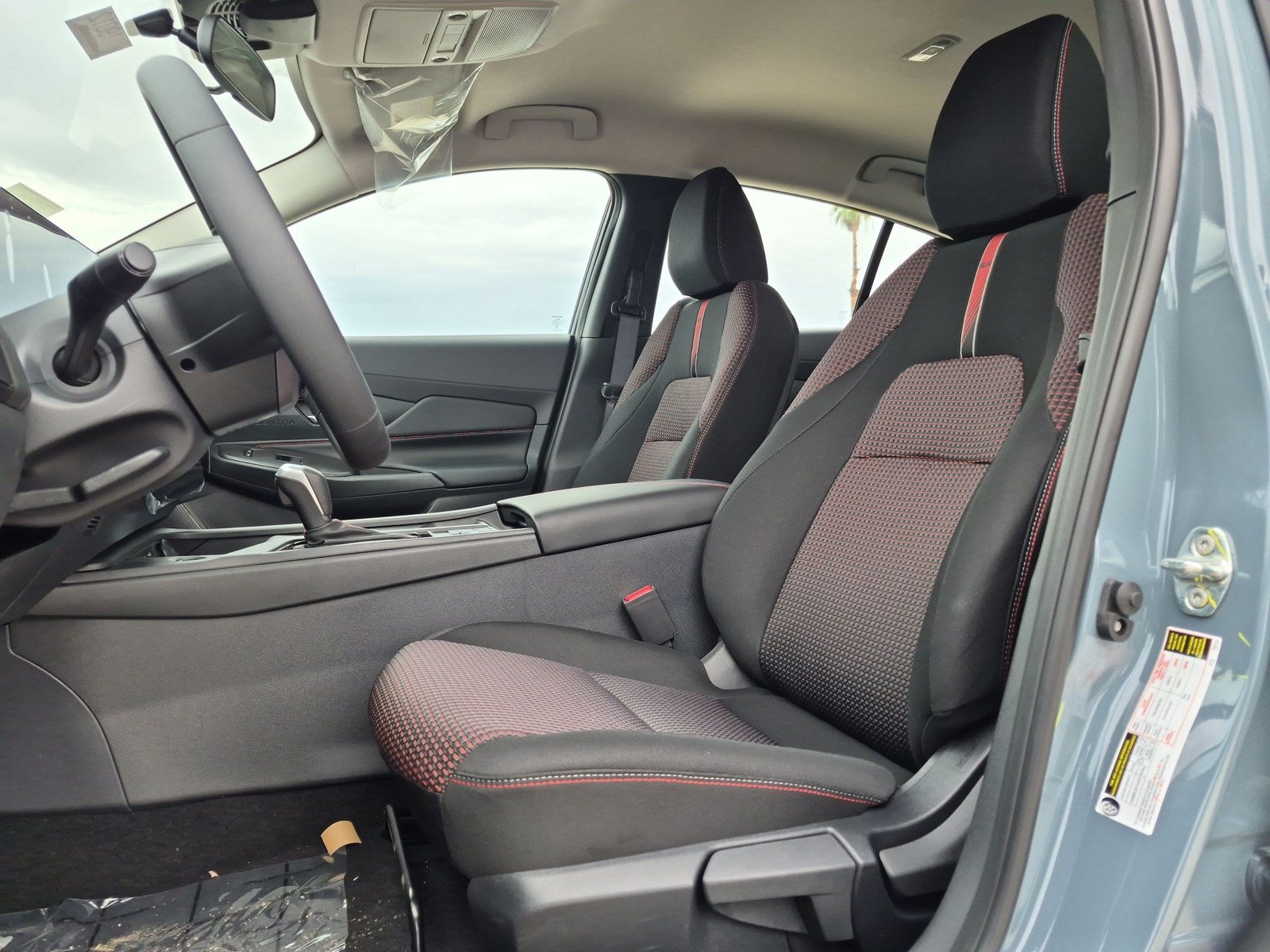 New 2027 Nissan Sentra SR w/ Floor Mat Package FWD image 12