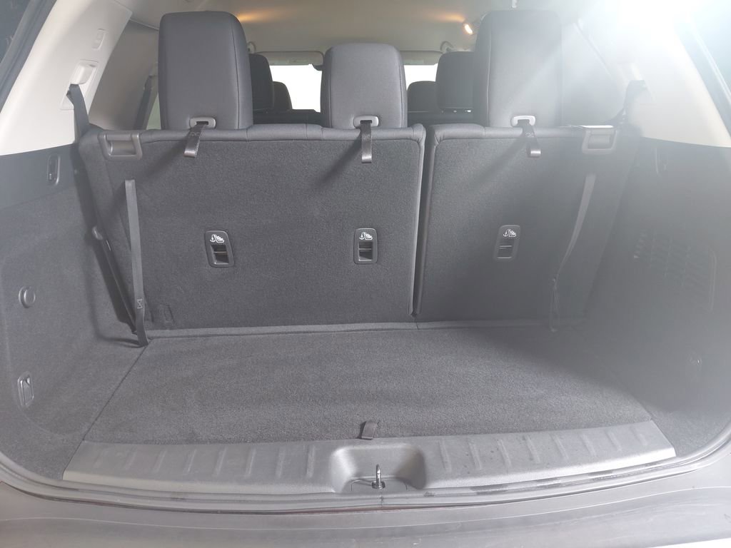 Used 2022 Nissan Pathfinder SV image 15