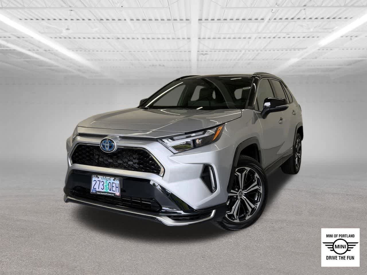 Used 2024 Toyota RAV4 XSE w/ Weather Package AWD/4WD image 1
