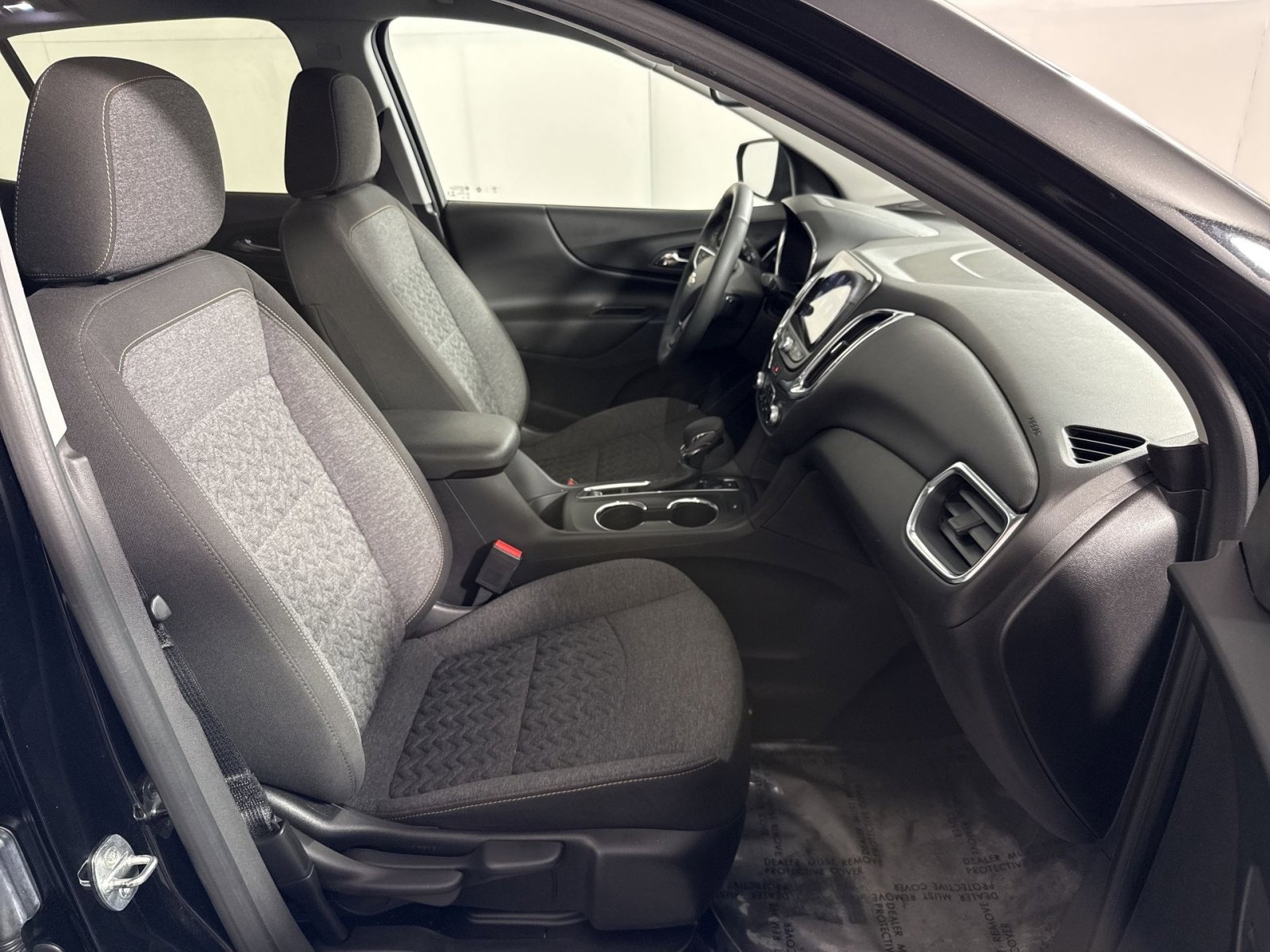 Used 2023 Chevrolet Equinox LT image 27