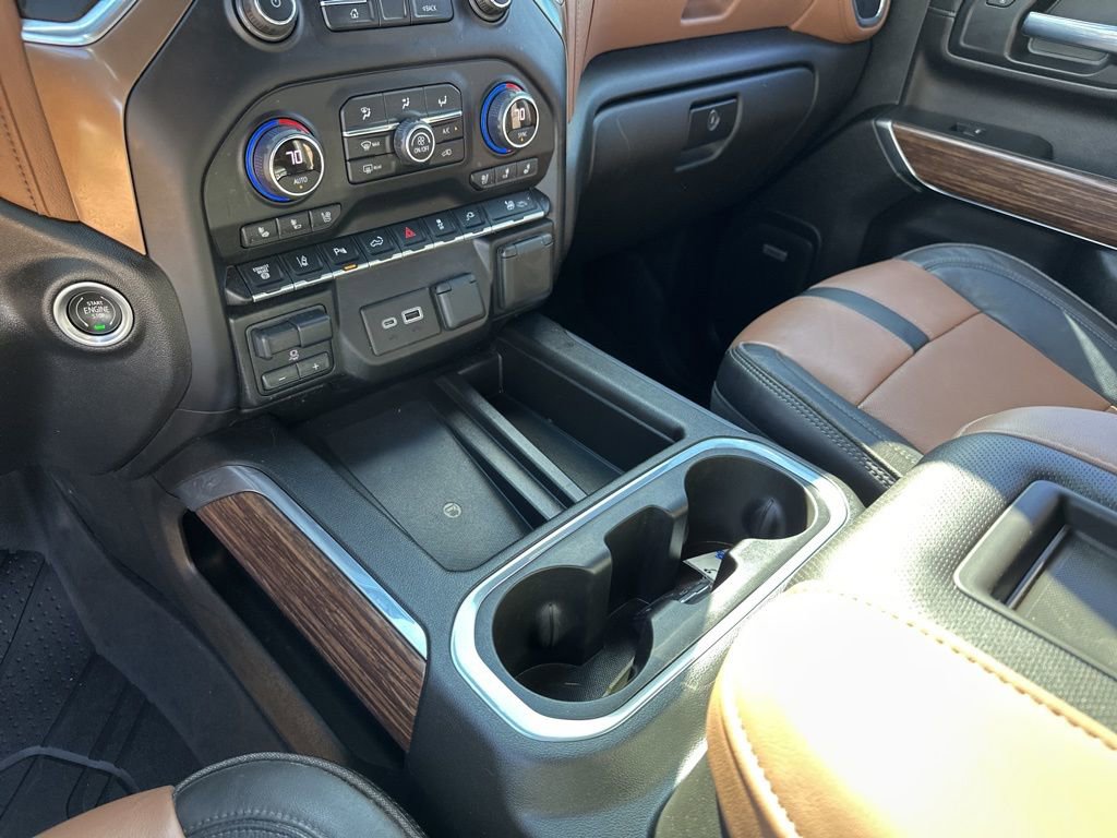 Used 2021 Chevrolet Silverado 3500 High Country image 36