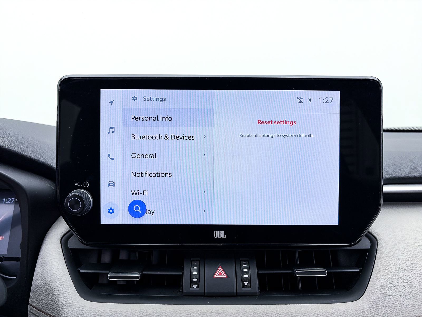 Used 2023 Toyota RAV4 XLE Premium image 23