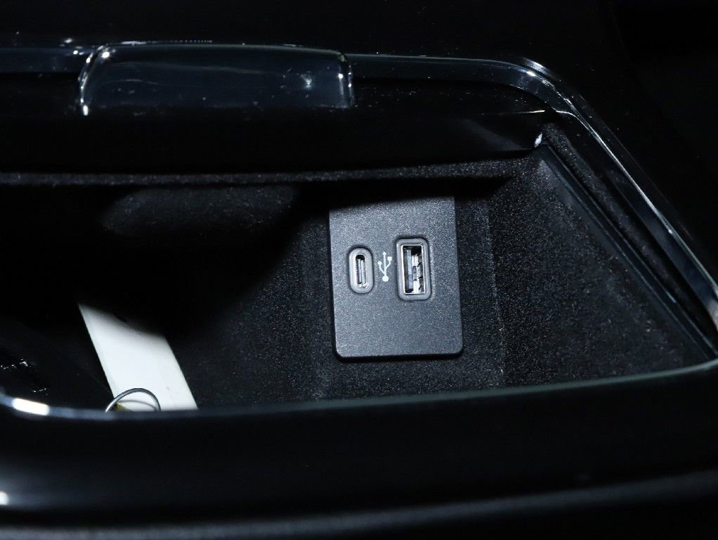 Used 2023 Lincoln Nautilus AWD w/ Premium Package image 27