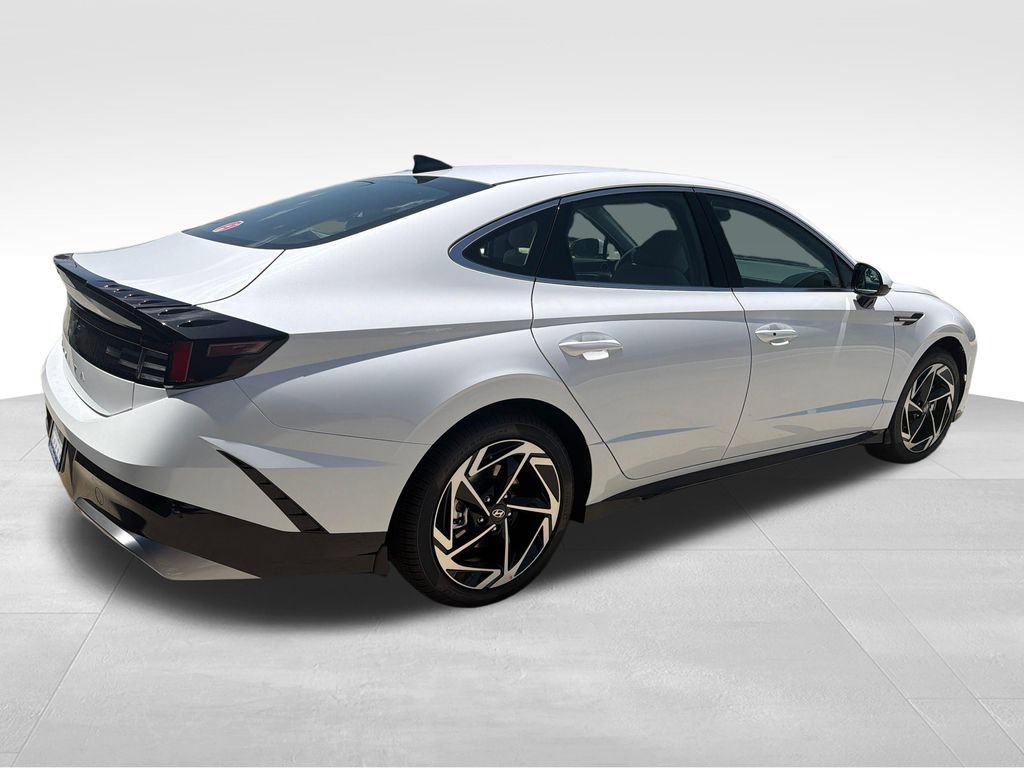 New 2026 Hyundai Sonata SEL FWD image 7