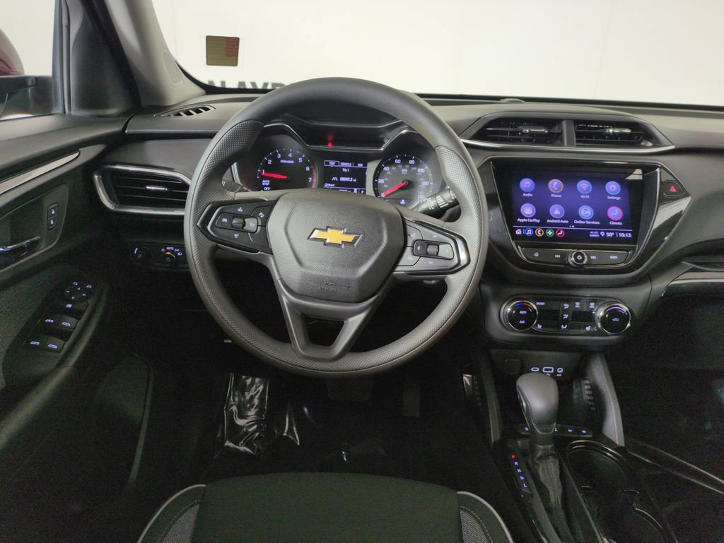 Used 2022 Chevrolet TrailBlazer LT w/ Convenience Package FWD image 16