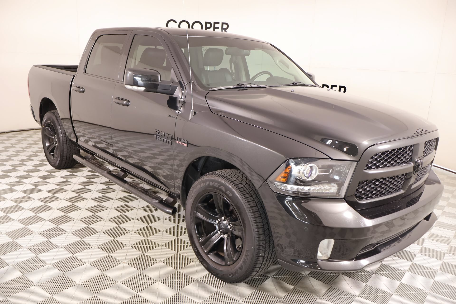 Used 2018 RAM 1500 Sport w/ Convenience Group AWD/4WD image 1