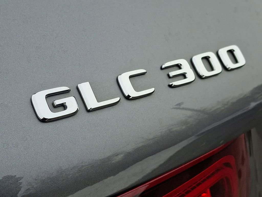 Used 2022 Mercedes-Benz GLC 300 4MATIC image 30