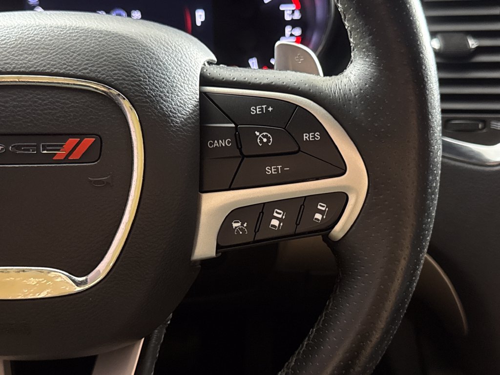 Used 2017 Dodge Durango R/T w/ Technology Group RWD image 18