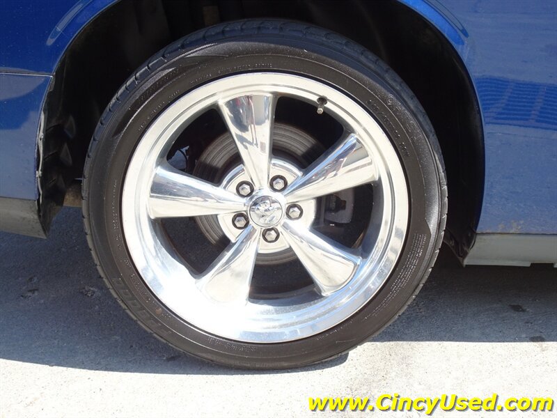 Used 2010 Dodge Challenger R/T RWD image 32