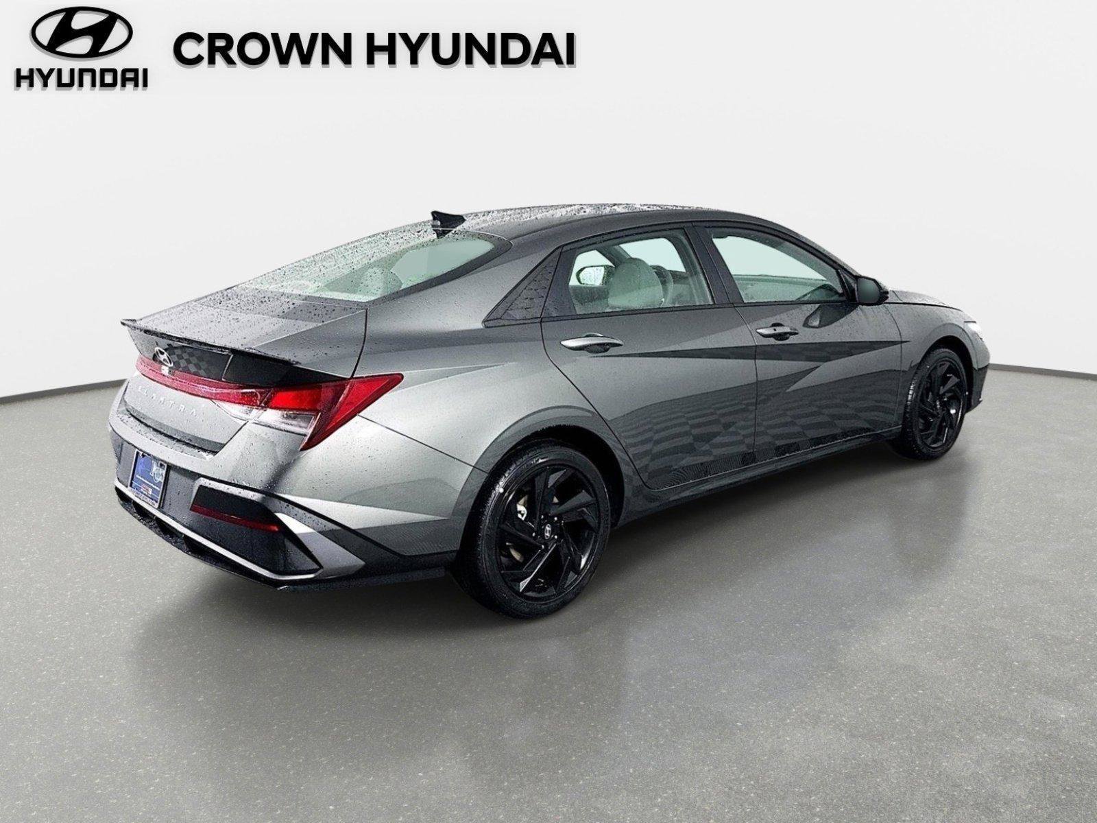 New 2026 Hyundai Elantra Sport FWD image 5
