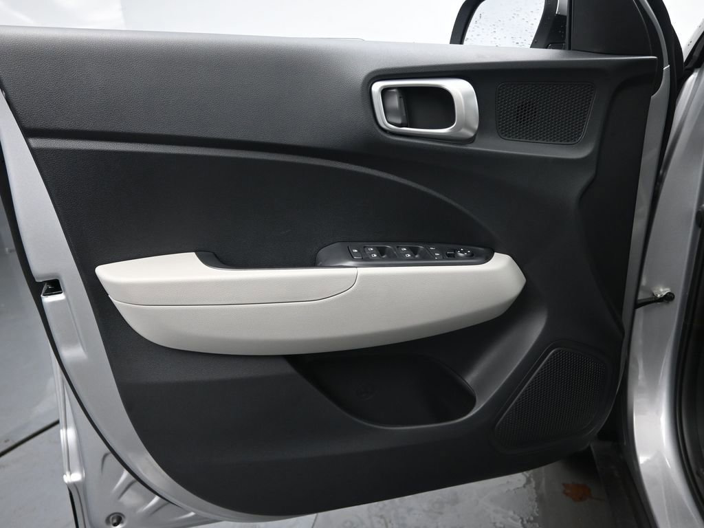 New 2026 Hyundai Venue SEL image 24