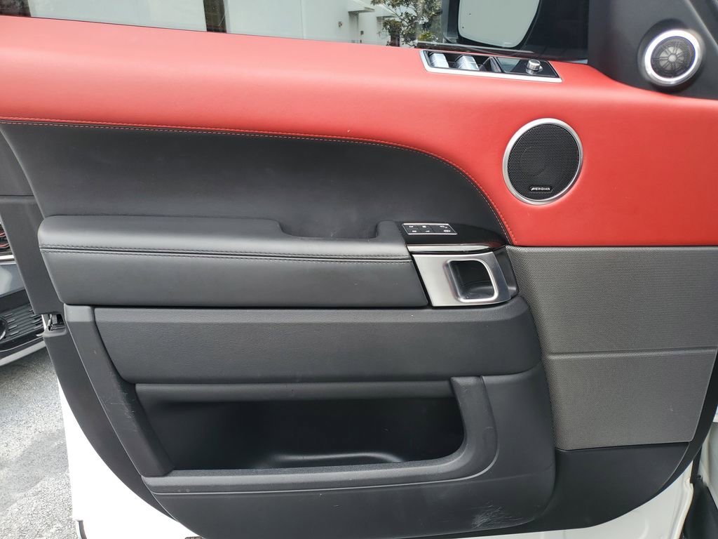 Used 2019 Land Rover Range Rover Sport HST AWD/4WD image 17