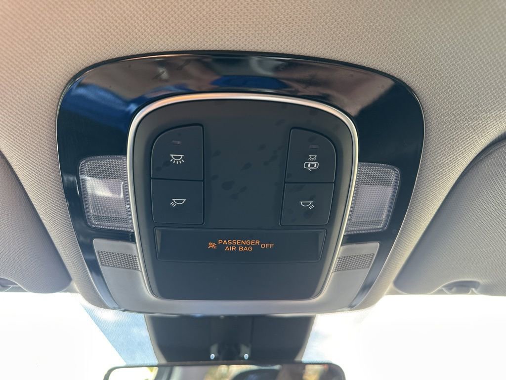 Used 2023 Hyundai Santa Fe SE image 9