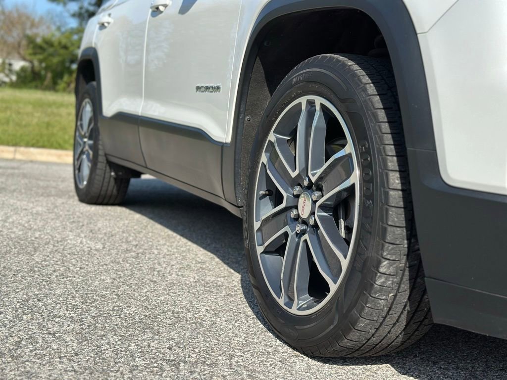 Used 2020 GMC Acadia SLT w/ Premium Package AWD/4WD image 9