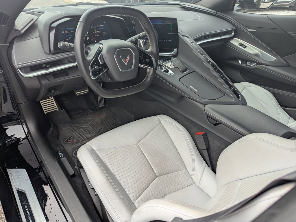 Used 2021 Chevrolet Corvette Stingray Coupe w/ 1LT image 11