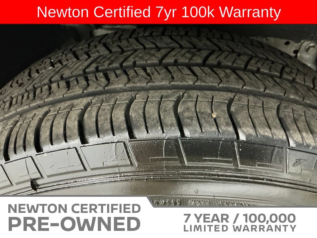 Used 2023 Nissan Pathfinder SL w/ Black Appearance Package FWD image 49