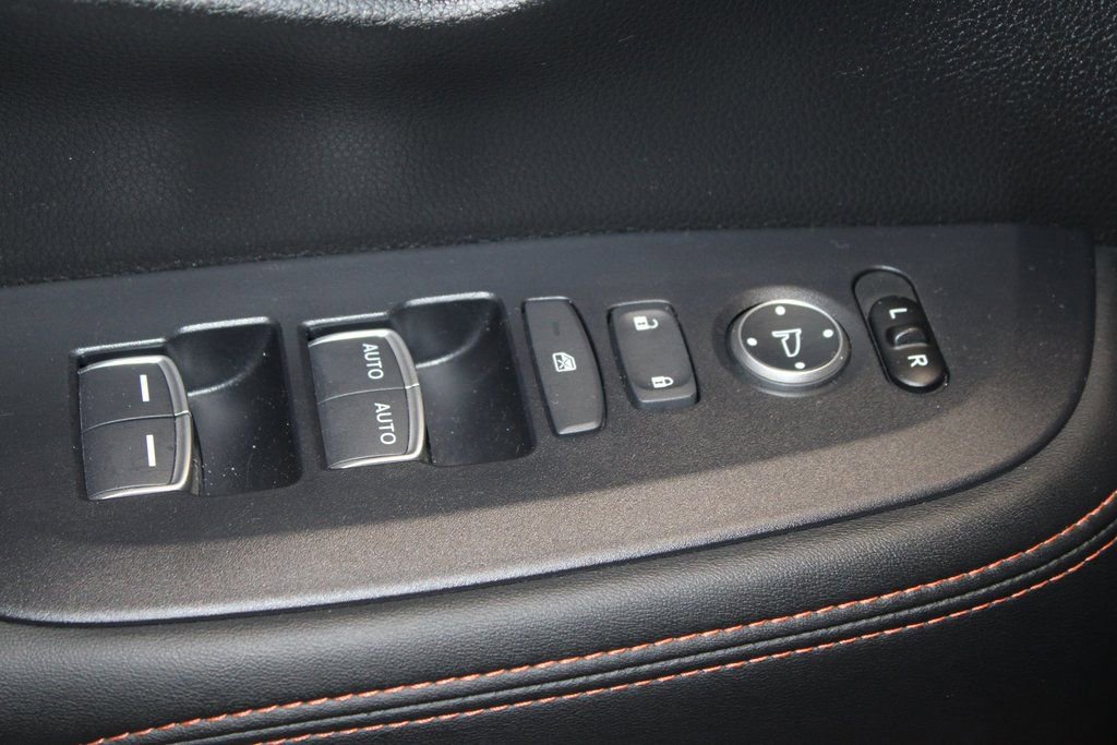 Certified 2025 Honda HR-V Sport image 8