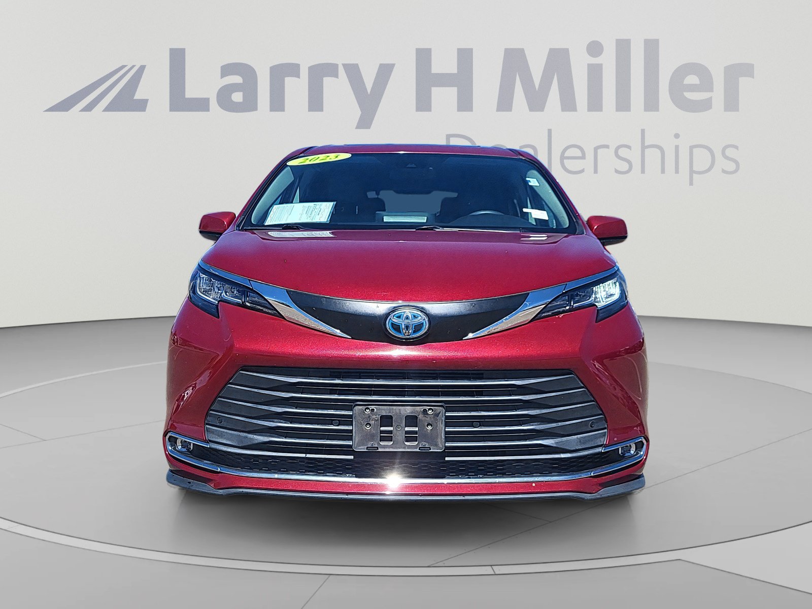 Used 2023 Toyota Sienna XLE FWD image 8