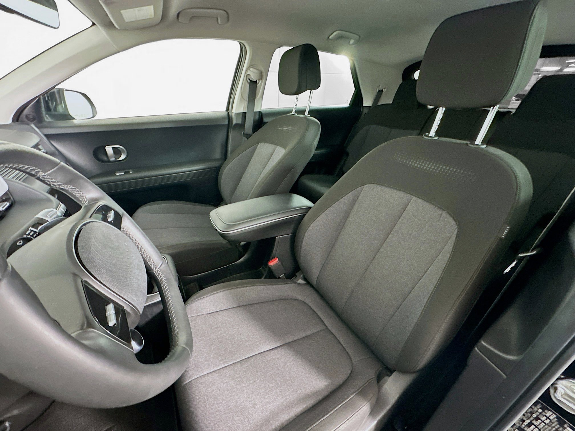 Used 2024 Hyundai Ioniq 5 SEL image 13