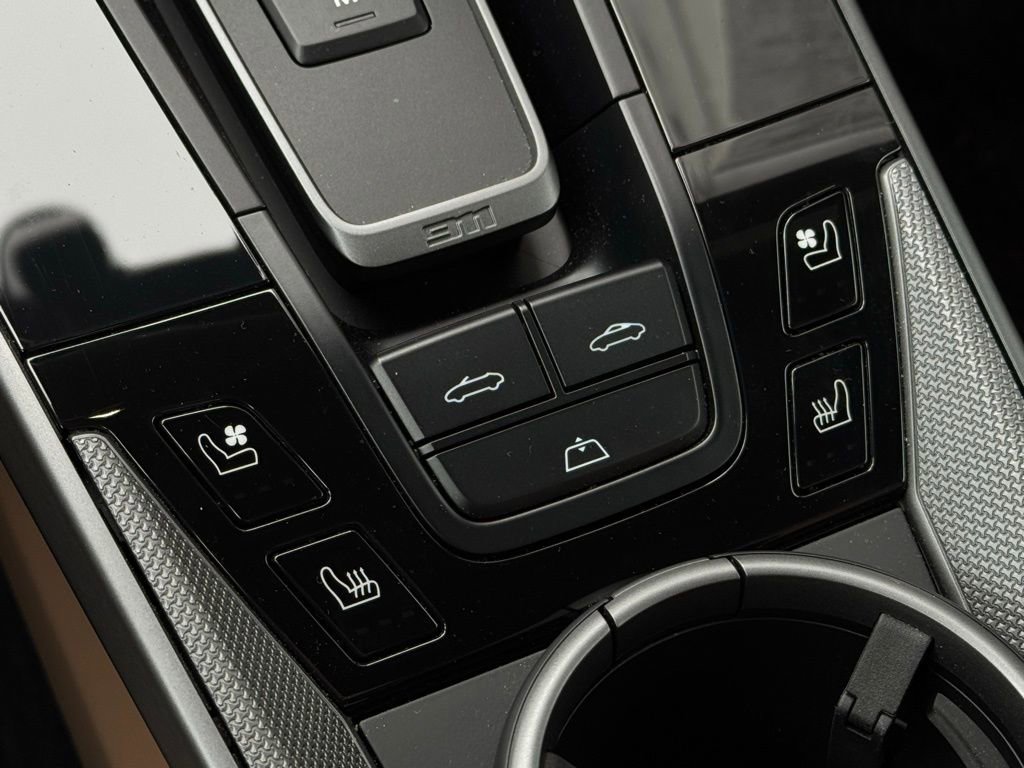 Certified 2022 Porsche 911 Carrera S image 33