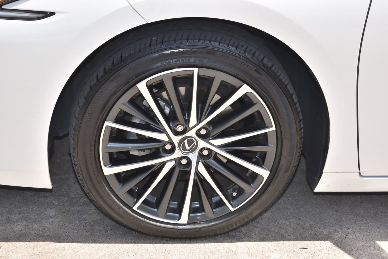 Used 2023 Lexus ES 350 w/ Premium Package FWD image 38