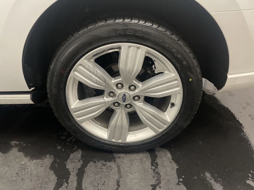 Used 2023 Ford Expedition Platinum image 28