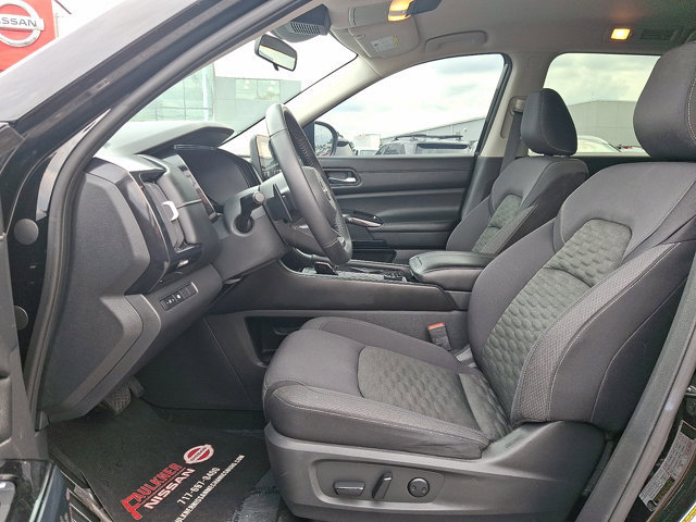 Certified 2022 Nissan Pathfinder SV image 13