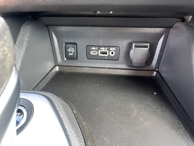 Used 2024 Nissan Sentra SR w/ SR Premium Package FWD image 15