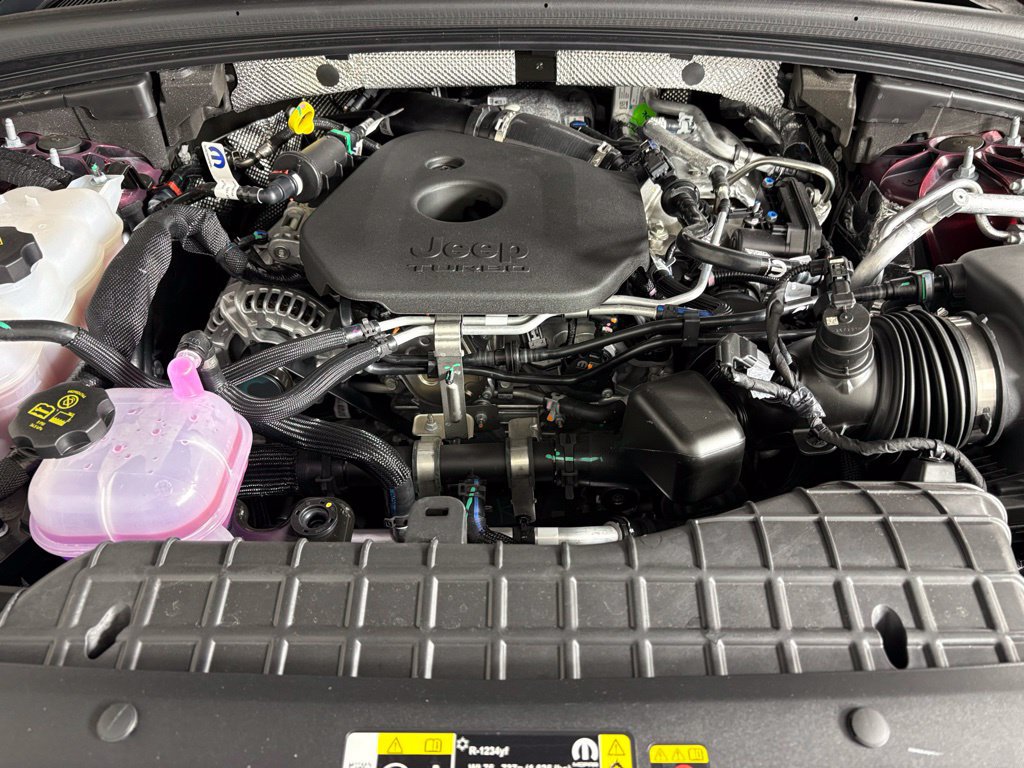 New 2026 Jeep Grand Cherokee Altitude AWD/4WD image 39