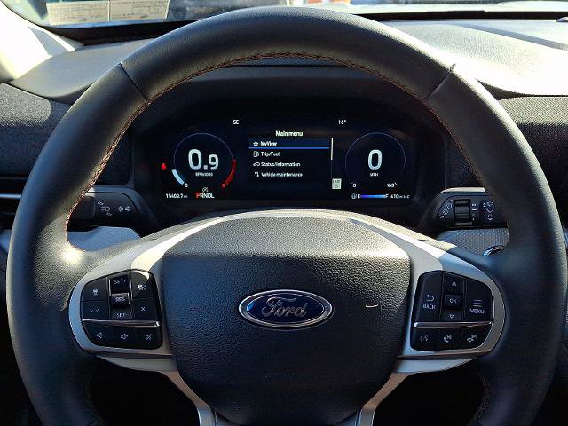 Certified 2025 Ford Explorer Active AWD/4WD image 18