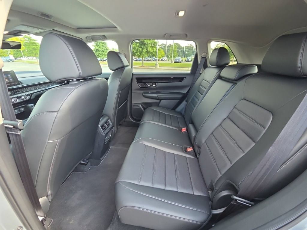 Used 2025 Honda CR-V EX-L image 11