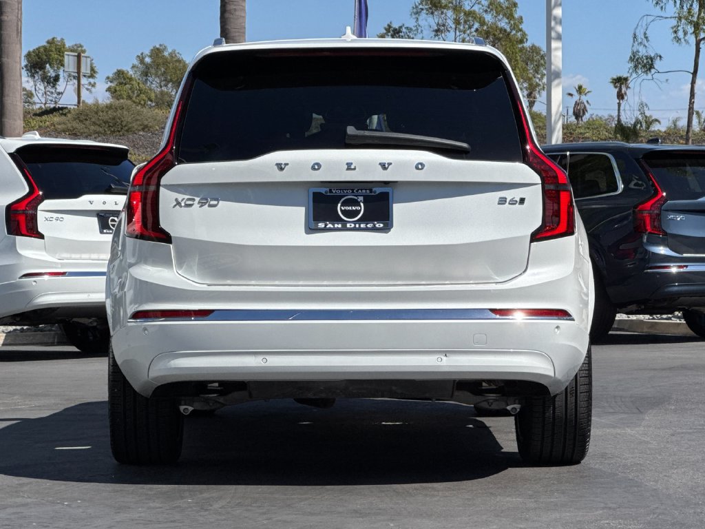 Certified 2026 Volvo XC90 B6 Plus AWD/4WD image 4