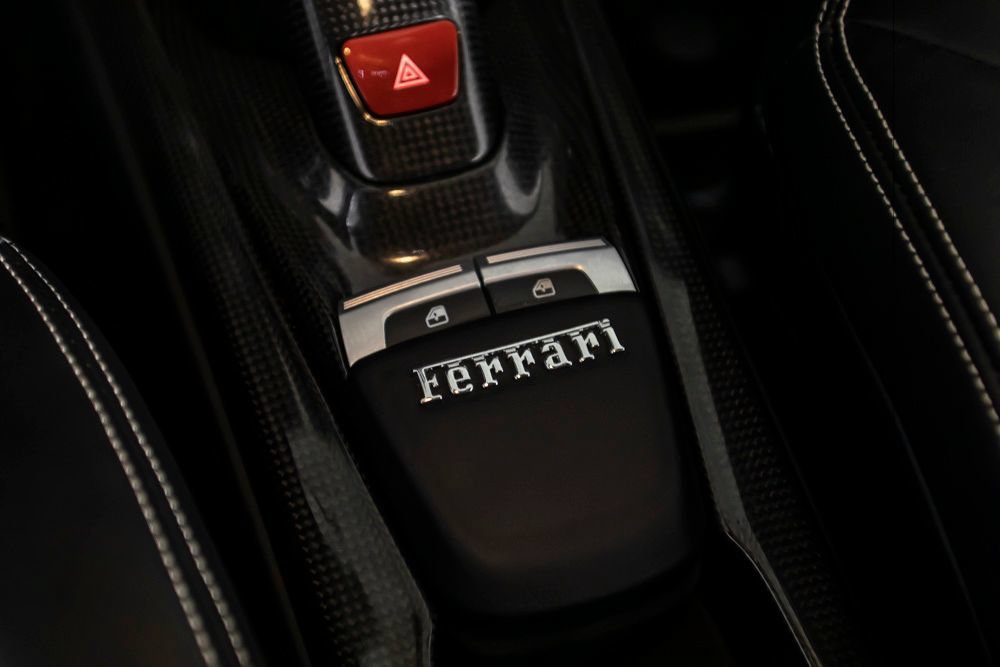 Used 2017 Ferrari 488 GTB RWD image 50