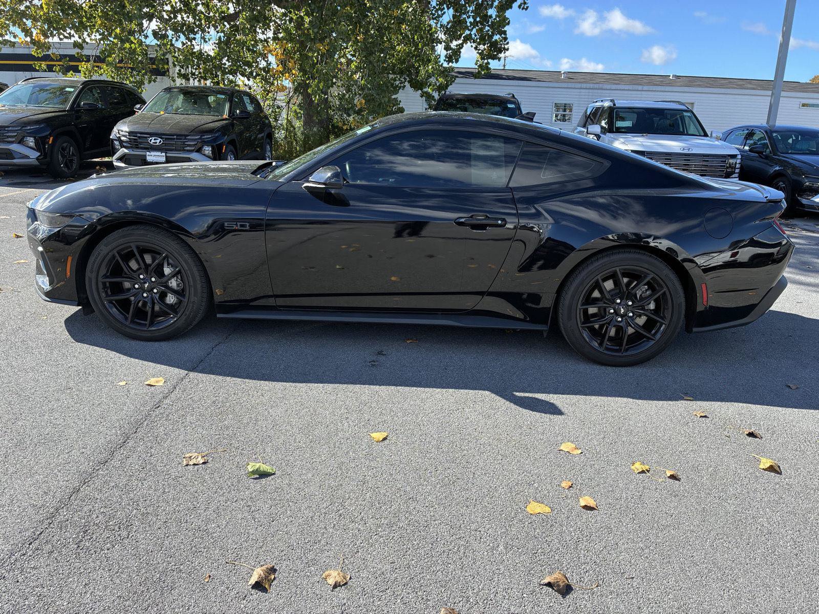 Used 2024 Ford Mustang GT RWD image 4