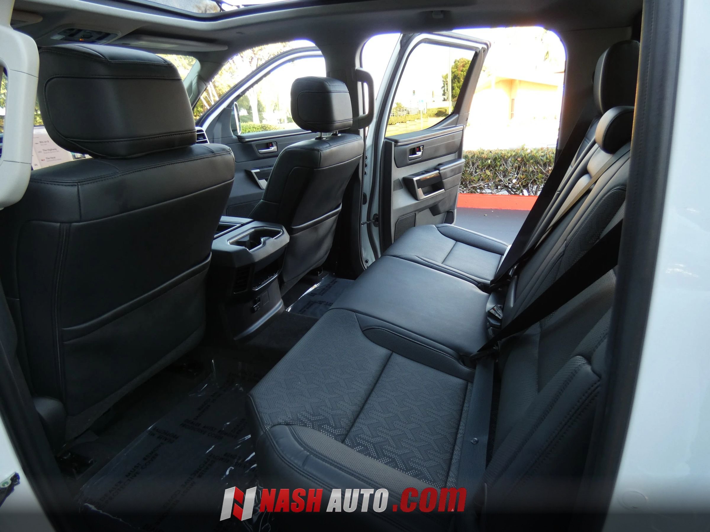 Used 2024 Toyota Tundra Limited AWD/4WD image 54