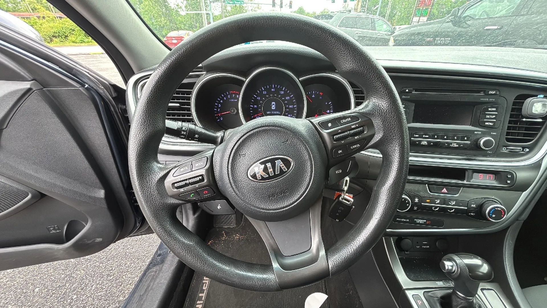 Used 2015 Kia Optima LX FWD image 11