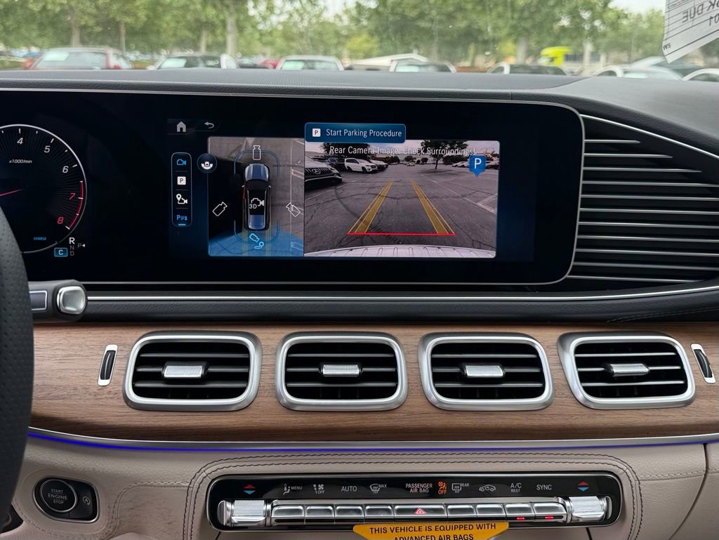 New 2026 Mercedes-Benz GLS 580 4MATIC image 29