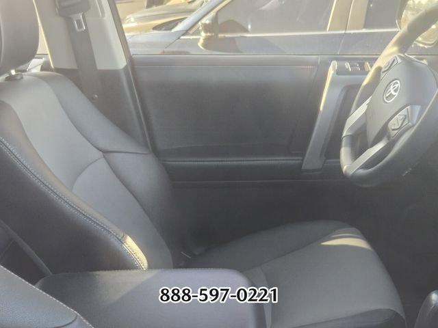 Used 2018 Toyota 4Runner SR5 Premium image 6