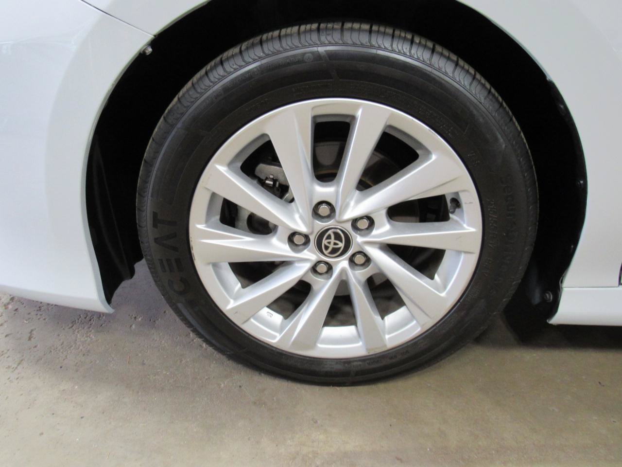 Used 2023 Toyota Camry LE FWD image 10