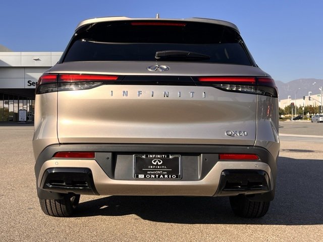 Certified 2024 INFINITI QX60 Luxe image 8