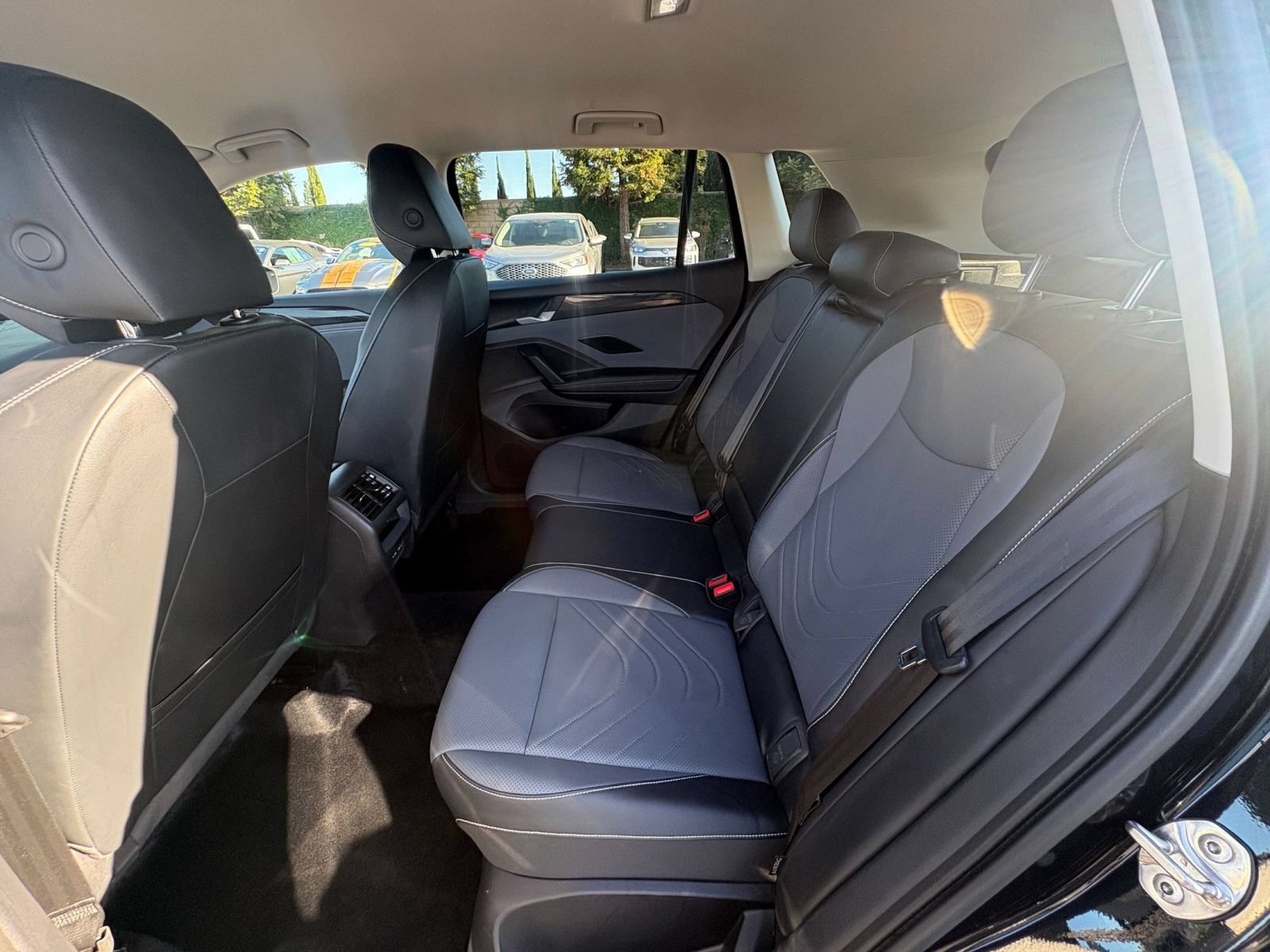 Used 2026 Volkswagen Tiguan SE AWD/4WD image 27
