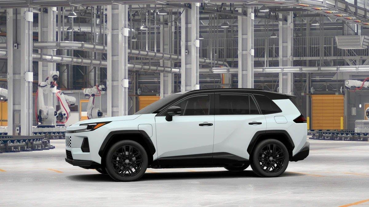 New 2026 Toyota RAV4 XSE w/ Panoramic Sun Roof Package AWD/4WD image 5