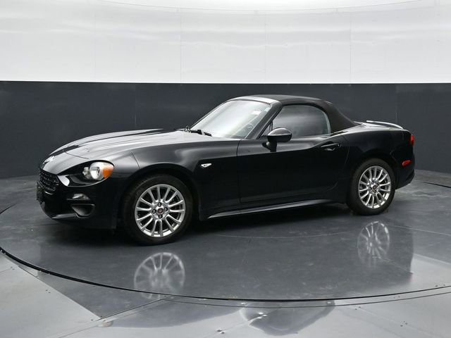 Used 2018 FIAT 124 Spider Classica w/ Technology Group RWD image 6