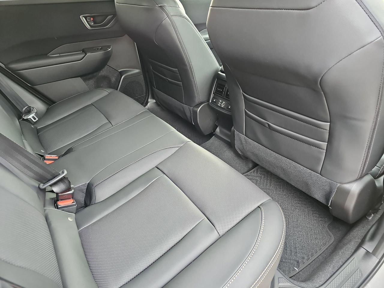 New 2026 Subaru Outback Limited AWD/4WD image 14