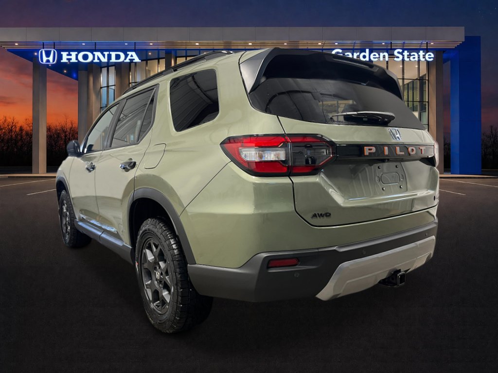 New 2026 Honda Pilot TrailSport image 3