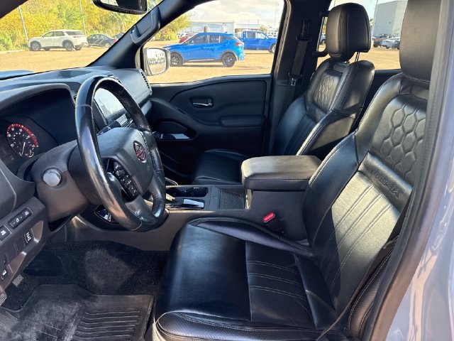Certified 2022 Nissan Frontier PRO-4X w/ Pro-4X Premium Package AWD/4WD image 10