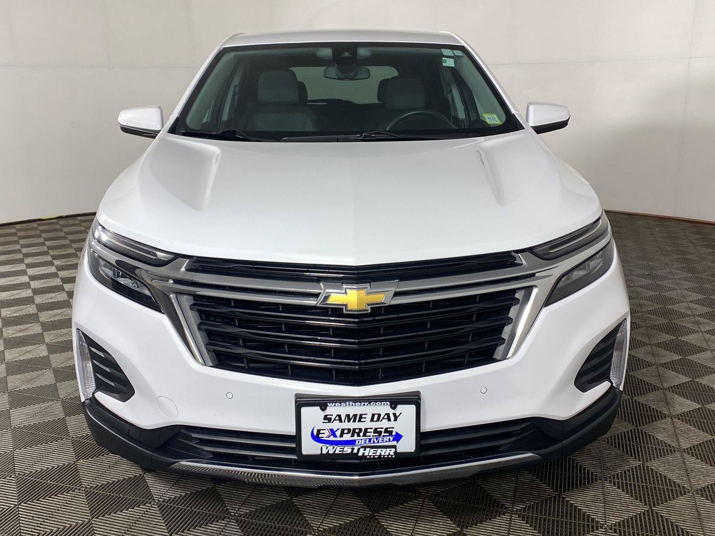 Used 2023 Chevrolet Equinox LT AWD/4WD image 26