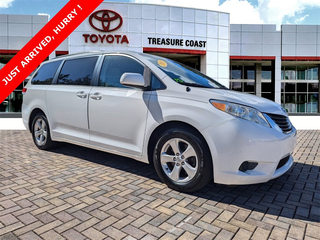 Used 2013 Toyota Sienna LE