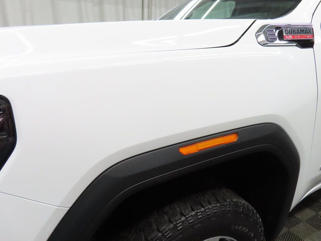 Used 2025 GMC Sierra 2500 SLE image 43